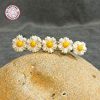 Uretti - Hülya 6683 4763 El Yapımı Polimer Kil Beyaz Papatya Çiçeği Tasarımlı Saç Tokası / 8 cm