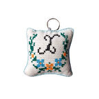 Uretti - Sibel 2453 7765 El Yapımı X Harfi Kanaviçe Anahtarlık