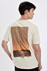 DeFacto %100 Pamuk Regular Fit Bisiklet Yaka Sırt Baskılı Kısa Kollu Tişört C6241AX24HSBG700
