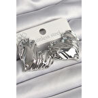 Pirinç Gümüş Renk İşlemeli Kalp Model Kadın Küpe