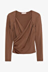 Kruvaze Yaka Drapeli Uzun Kollu Bluz Kahverengi