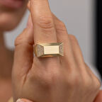 Kare Tasarım Altın Yüzük