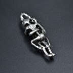 Sarılan İskelet Kolye Ucu - Antik Gümüş Kaplama - Kod:174