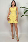 Bella Rose Kadın Sarı Düğmeli Mini Elbise – Zarif Davet ve Günlük Şıklık