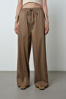 Kadın Bol Paça Beli Lastikli Düz Renk Pantolon