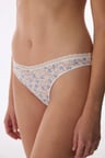 Kırık Beyaz Easy Lace Dantel Desenli V Model Slip Külot