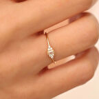 14 Ayar Altın Beyaz Taşlı Minimal Yüzük