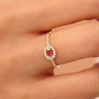 14 Ayar Altın Kırmızı Taşlı Oval Yüzük