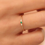 14 Ayar Altın Yeşil ve Beyaz Taşlı Yüzük