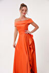 Kadın Turuncu Kayık Yaka Saten Abiye & Mezuniyet Elbisesi