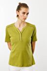 Kadın Omzu ve Yaka Kenarı İşlemeli Pamuklu Tshirt Yeşil