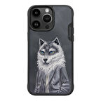 iPhone 15 Pro Uyumlu 3D Kıyafet Kurt Detaylı Nakış İşlemeli Kabartmalı Fashion Pet Kılıf
