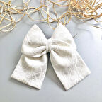 Kadın Beyaz Renk Kabartma Desenli Otomatik Klipsli Model Fiyonk Saç Tokası