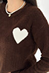 Kadın Kalpli Kalın Triko Kazak – Oversize & Minimal Romantik Stil