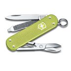 Victorinox 0.6221.241G Lime Twist Classic Alox Çakı