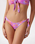 Guess Fiyonklu Bikini Altı