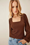 Kadın Çikolata Balon Kol Dokulu Kare Yaka Trend Örme Bluz HZL23W-BD104421