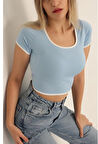 Kadın Buz Mavi Beyaz Biyeli Kısa Kol Likralı SendyCrop Bluz HZL24S-SND190901