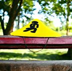 23 NİSAN GÖSTERİ ŞAPKASI SARI ÇİNLİ ŞAPKASI ÇİNLİ SARI ŞAPKA SARI ÇİNLİ KOSTÜMÜ AKSESUARLARI