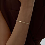 Simple Line Kelepçe