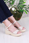 Fort 35400 Fancy Anatomik Rahat Toka Detaylı Dolgu Taban Kadın Sandalet