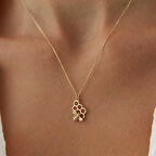 Petek Yapan Arı Kolye