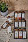 Raul Woody 12'li Minimal Akasya Kapak Baharatlık Seti 120ml-30 Ad. Siyah-Beyaz Etiket Hediyeli