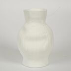 Vitale Beyaz Darbeli Vazo Kısa 15*15*23 Cm AK.JM00010