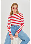 Çizgili Kayık Yaka Triko Kazak 