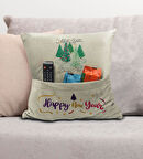 BK Gift Kişiye Özel Yılbaşı Tasarımlı Organizer Kumanda ve Atıştırmalık Cepli Krem Kırlent Yastık, Y