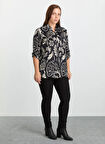 Selen Hakim Yaka Çiçek Desenli Siyah Kadın Bluz 25KSL8265