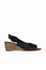 Bueno Shoes Siyah Deri Kadın Dolgu Topuklu Sandalet 01we4002