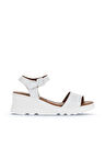 Bueno Shoes Beyaz Deri Kadın Dolgu Topuklu Sandalet 01wa0507