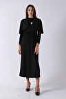 Siyah Bisiklet Yaka Kendinden Şal Detaylı Broşlu Bel Bağlamalı Elbise 4571580.01