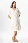 Kısa Kol V Yaka Alize Nakışlı Midi Boy Müslin Yazlık Elbise Kırık Beyaz KrkByz