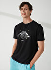 Discovery Expedition Siyah Erkek Bisiklet Yaka Kısa Kollu Relaxed Baskılı T-Shirt TENX