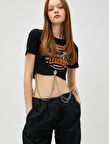 Crop Tişört Baskılı Zincir Detaylı Kısa Kollu Bisiklet Yaka