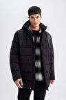 DeFacto Slim Fit Dar Kesim Kapüşonlu Yarım Astar Parka C5712AX24WNBK27