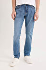 DeFacto Pedro Slim Fit Dar Kalıp Normal Bel Dar Paça Jean Pantolon B8418AX25SPNM28