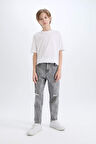 DeFacto Erkek Çocuk Balloon Fit Yırtık Detaylı Düz Paça Jean Pantolon C5707A824WNNM55