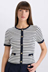 DeFacto Slim Fit Dar Kesim Bisiklet Yaka Çizgili Kısa Kollu Tişört C2566AX25SPNV251