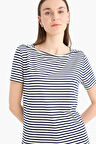 DeFacto Regular Fit Kayık Yaka Çizgili Kısa Kollu Tişört D4534AX25SMNV207