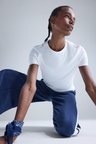 DeFactoFit Standart Fit Bisiklet Yaka Sporcu Basic Düz Kısa Kollu Tişört D2296AX25SPER105
