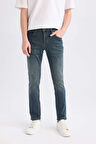 DeFacto Pedro Slim Fit Esnek Yumuşak Kumaş Dar Kalıp Normal Bel Dar Paça Jean Pantolon C5682AX25SPNM41