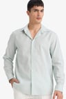 DeFacto Regular Fit Polo Yaka Keten Karışımlı Yazlık Uzun Kollu Gömlek E0518AX25SMGN1260