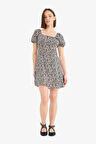 DeFacto Coool Kare Yaka Çiçek Desenli Viskon Kısa Kollu Mini Elbise E0873AX25SPBK27
