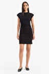 DeFacto Bodycon Vücudu Saran Bisiklet Yaka Basic Düz Ribana Kolsuz Mini Yazlık Elbise C4513AX25SMBK81