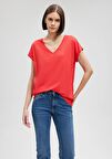 Mavi V Yaka Kırmızı Basic Tişört 1600961-71083