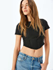 Kısa Kollu Yuvarlak Yaka Korse Detaylı Crop Fitilli Tişört 