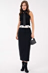 Siyah Bel Detaylı Kalem Düz Kesim Midi Boy Dokuma Etek